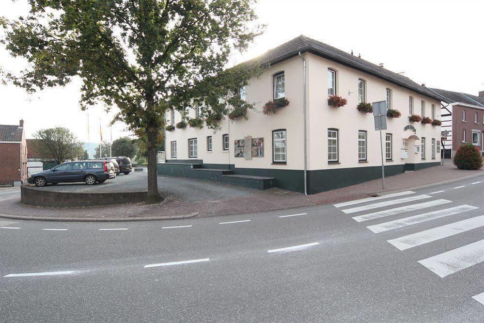Js Hotel Epen Exterior foto